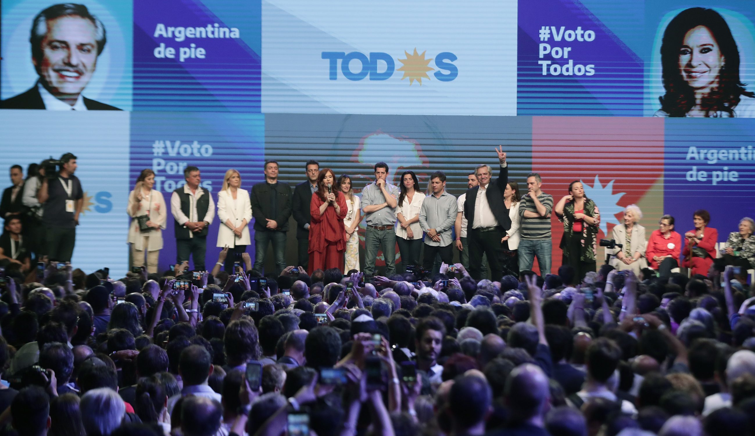 Argentina impone estricto control cambiario tras victoria del peronismo