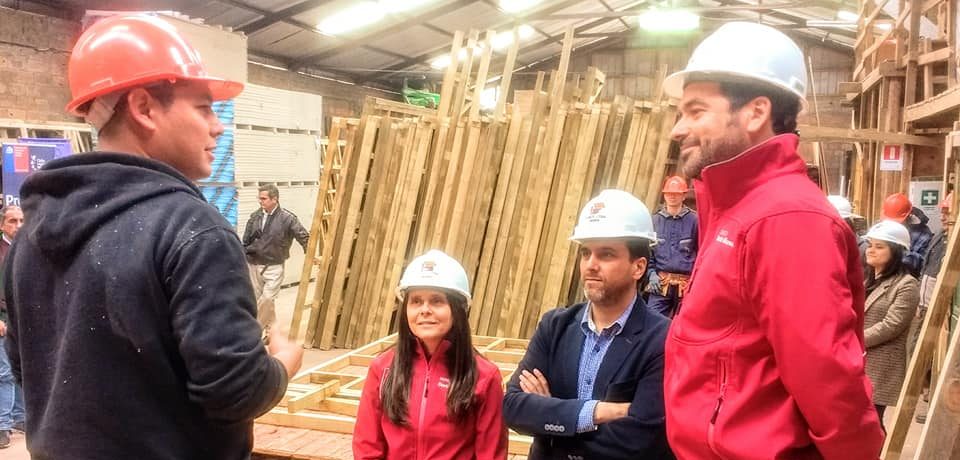 Personas en situación de calle logran trabajo en la construcción