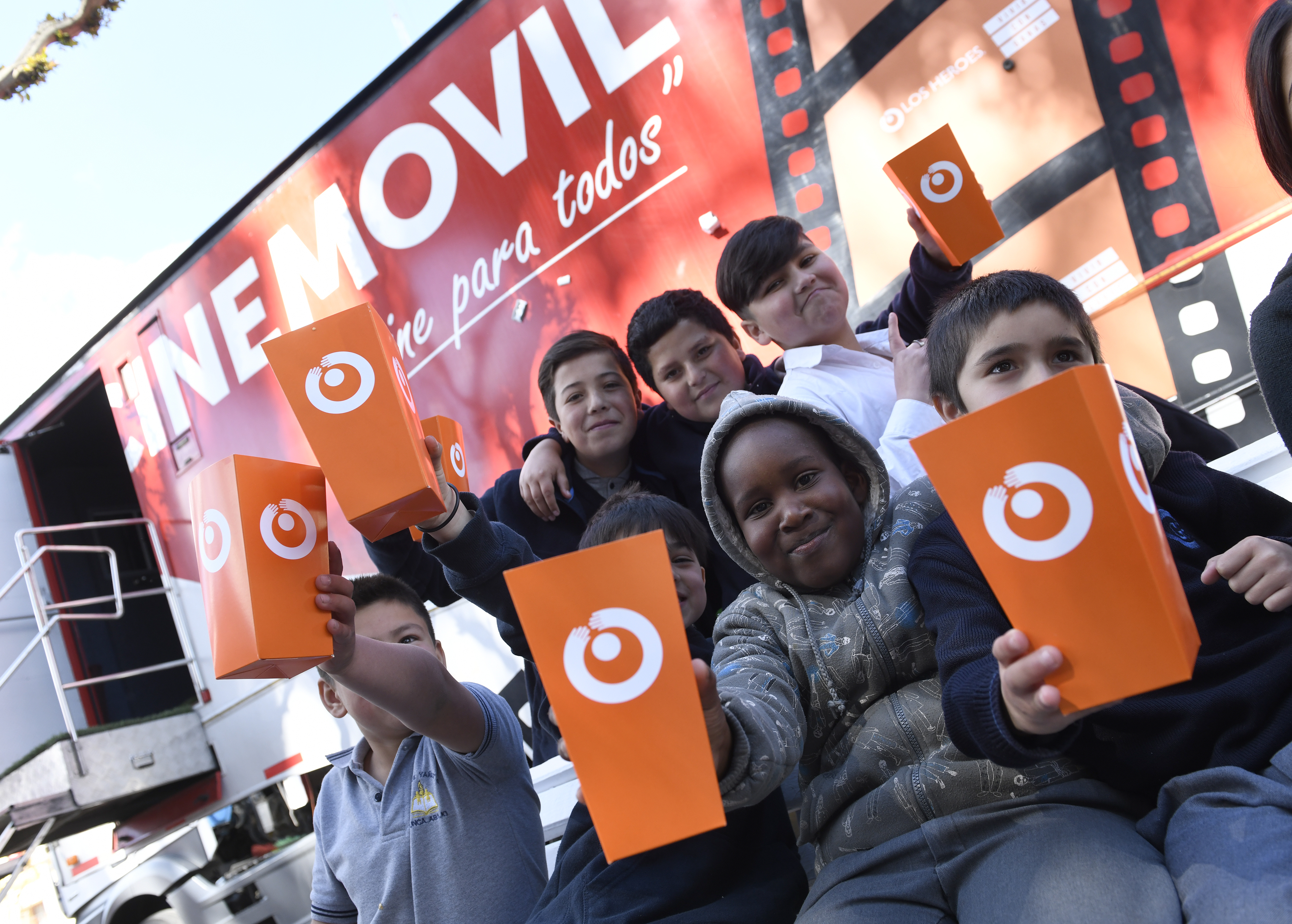 Cine móvil se instala en San Carlos