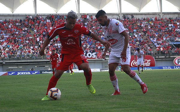Ñublense da vuelta el marcador y se queda con el triunfo ante Valdivia metiéndose en zona de liguilla
