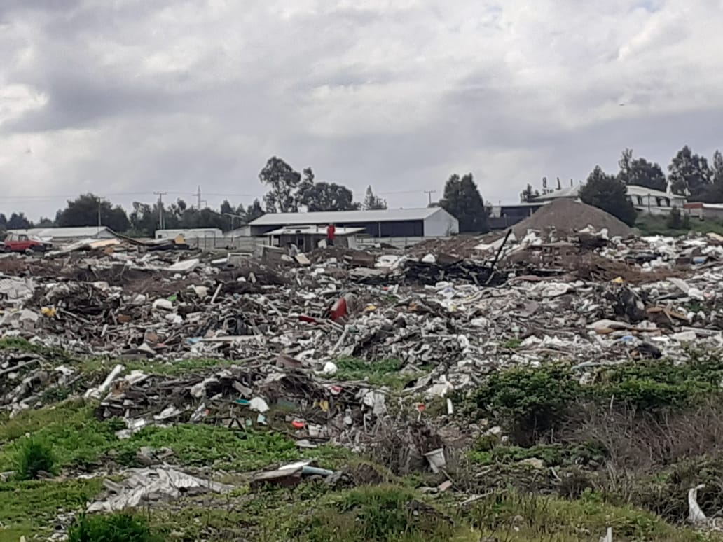 Inician sumario sanitario por depósito ilegal de desechos a orillas del río Chillán