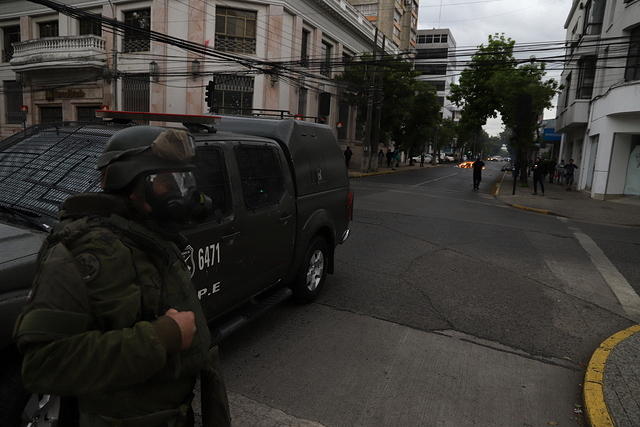 Protesta pacífica en Ñuble termina con 19 detenidos, barricadas, daños y cortes en ruta