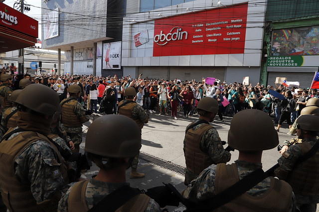 Así se vive en fotos la tercera jornada de protesta en Chillán