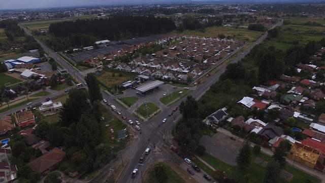 Vecinos molestos por cierre de paso que evitó tacos en Chillán