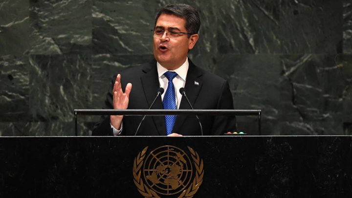 Presidente de Honduras califica de "ridícula" acusación de recibir dinero del narcotráfico