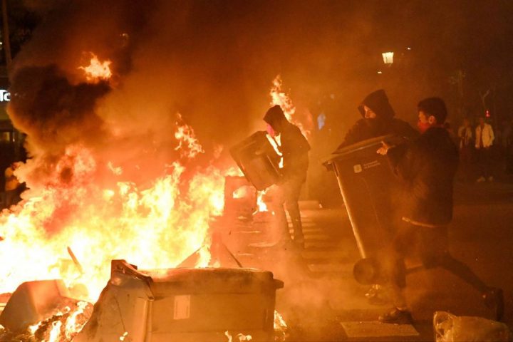 Violentas protestas por condena de dirigentes conmocionan a España
