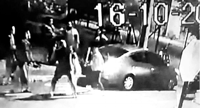 Video capta agresión con bate contra inspector municipal