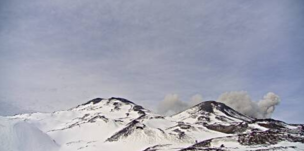 Nueva explosión registra el volcán Chillán