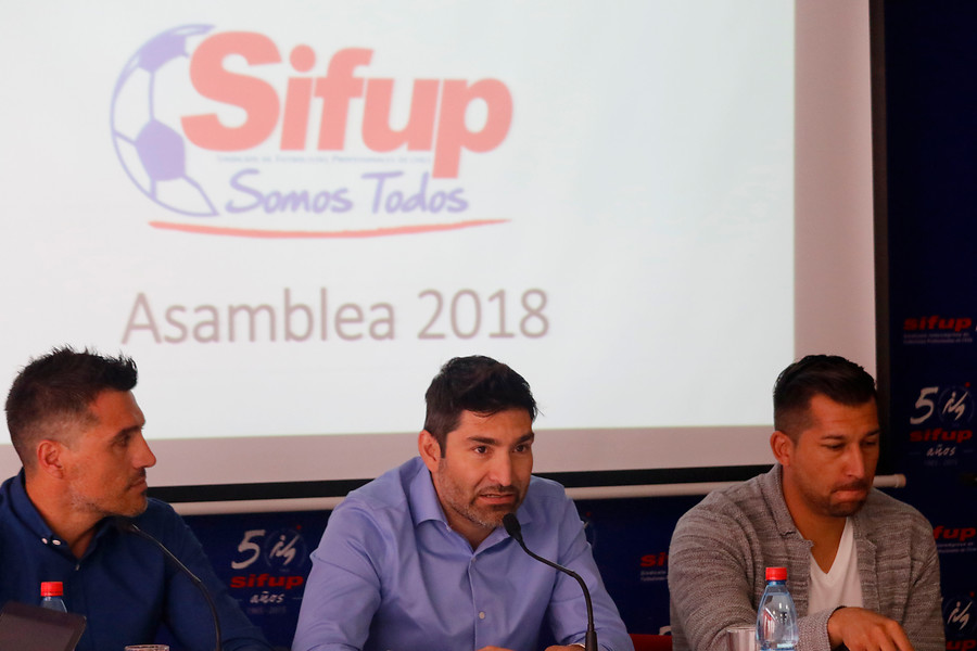 Sifup cuestiona que partidos de la B se jueguen sin público