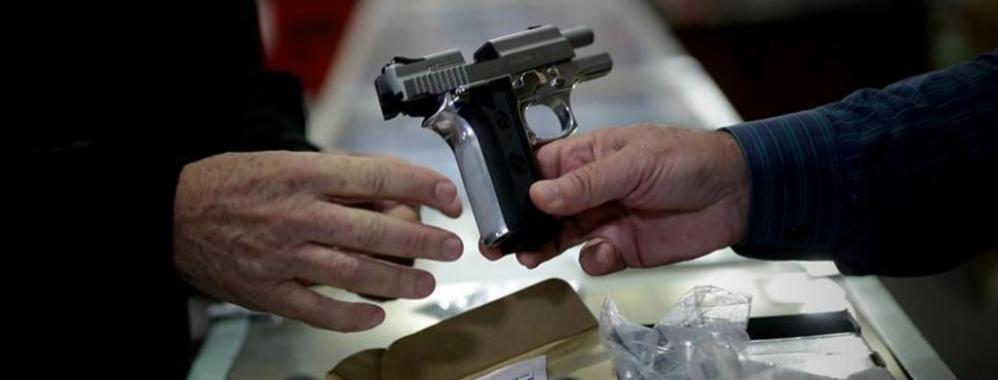 Cámara de Diputados de Brasil recorta proyecto de ley de Bolsonaro sobre armas