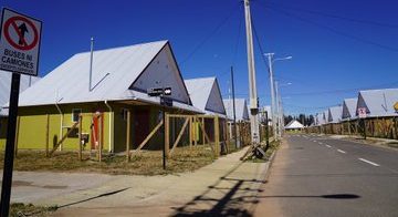 302 familias de San Carlos recibieron las llaves de sus casas