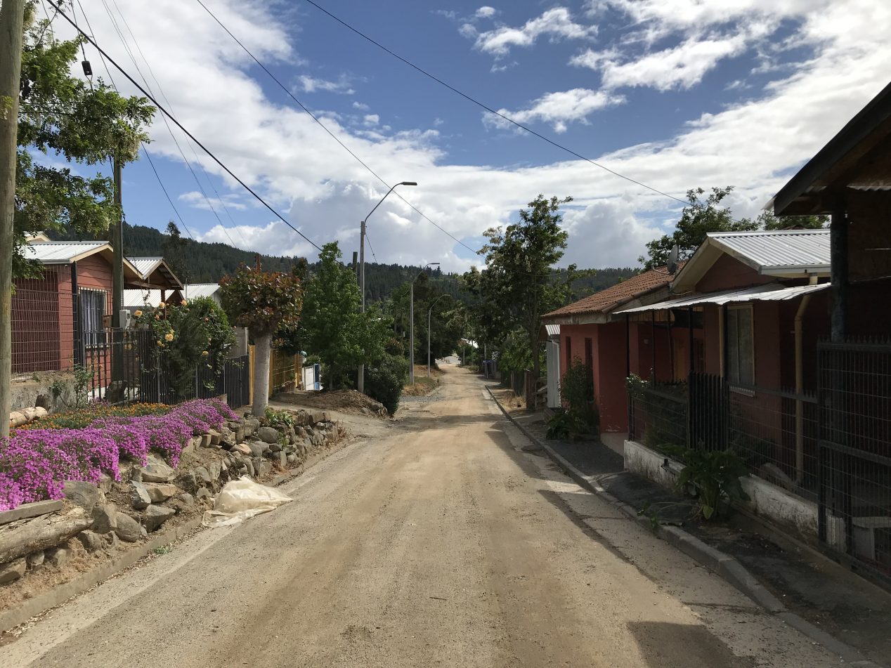 Inicia pavimentación de calles y veredas céntricas en Ninhue