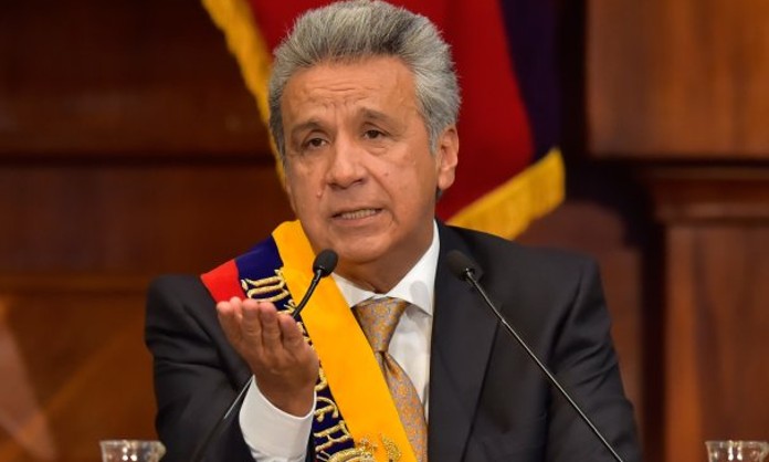 Presidente de Ecuador renunció a su pensión vitalicia