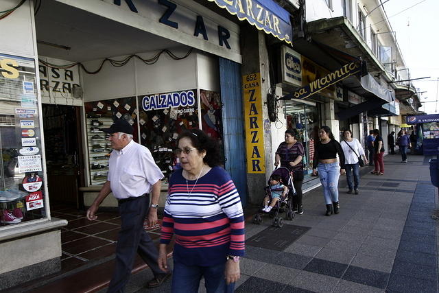 Comercio chillanejo espera recuperar ventas en diciembre pese a manifestaciones