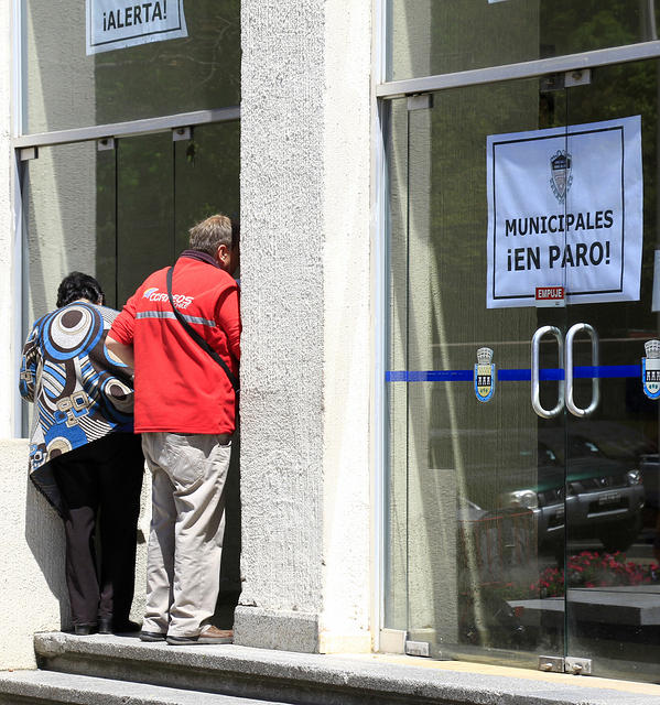 Funcionarios municipales de Ñuble apoyan manifestaciones por demandas sociales