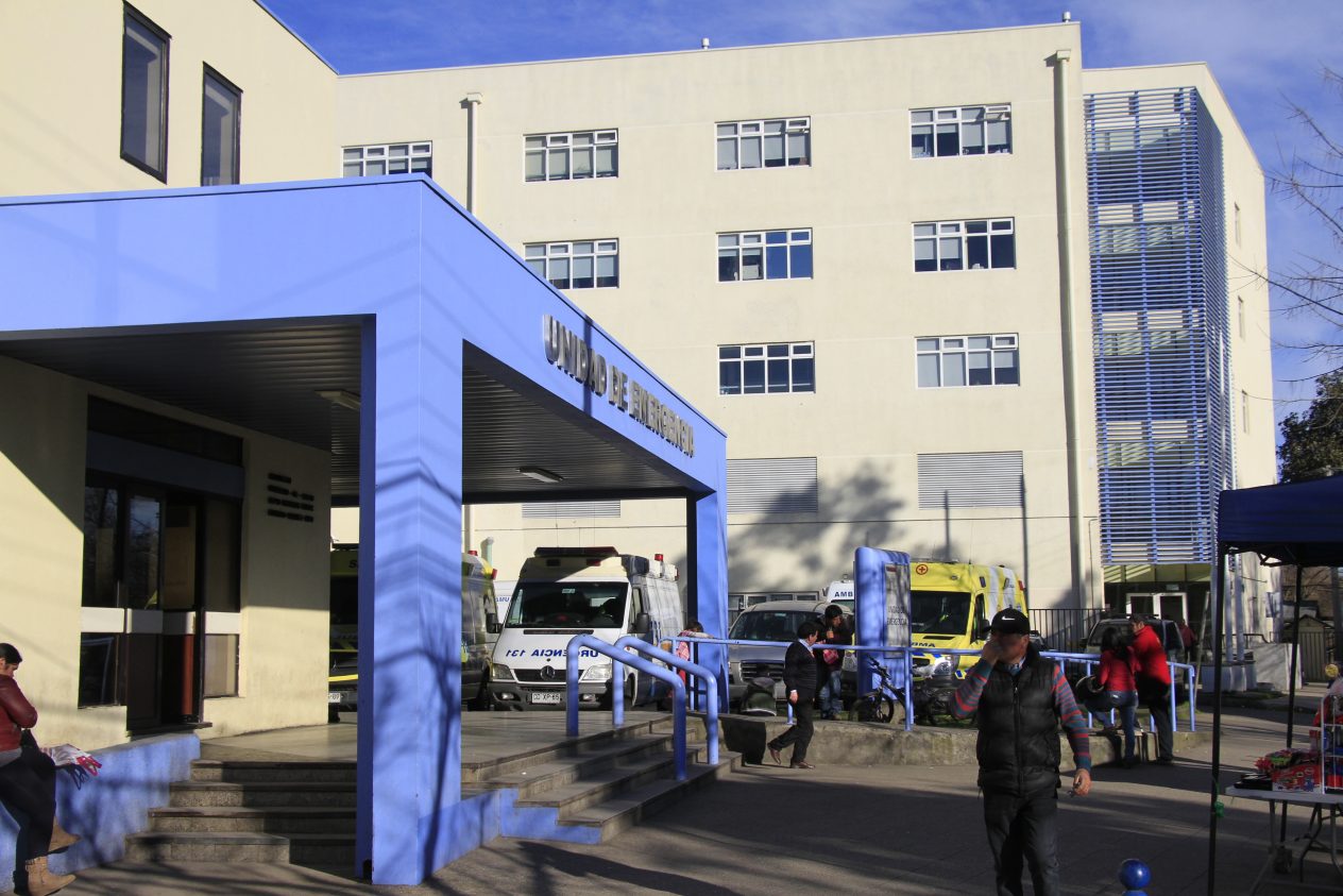 Médicos piden abordar crisis presupuestaria en hospitales