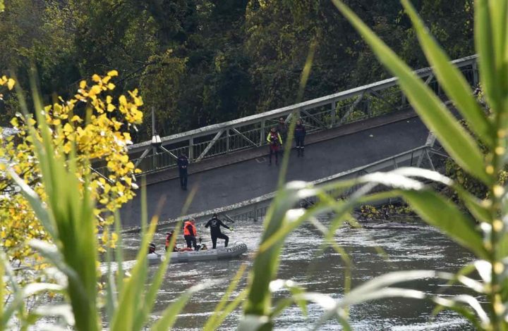 Joven muere al hundirse puente en Francia