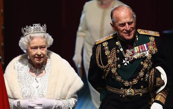 Muere el príncipe Felipe, esposo de la reina Isabel II de Inglaterra – La  Discusión