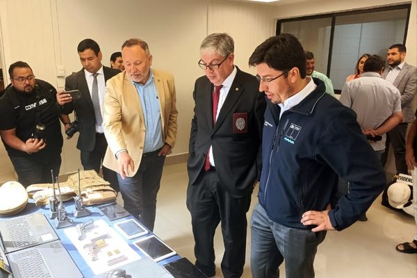 Desarticulan banda que robaba computadores a escuelas rurales
