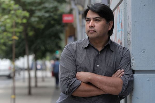 Pedro Cayuqueo llega a El Carmen para presentar “Cautiverio Feliz”