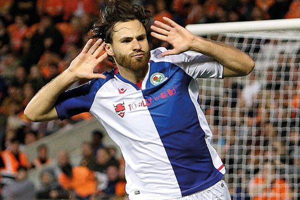 Ben Brereton retomó la titularidad en empate del Blackburn Rovers