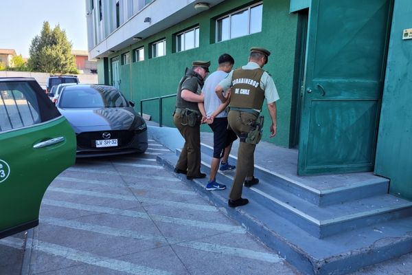 Dos detenidos en Ñiquen por amenaza a vecino con arma de fuego