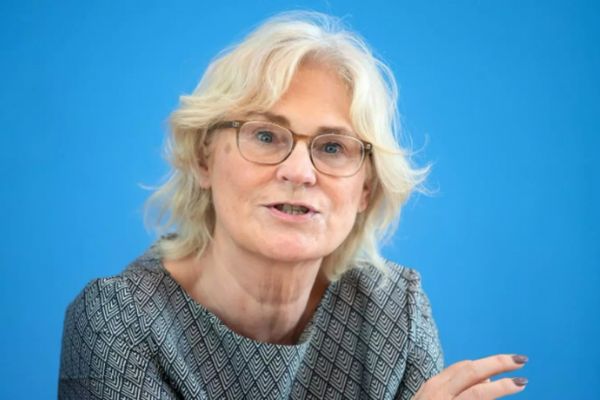 Christine Lambrecht renuncia en medio de debate por envío de tanques a Ucrania