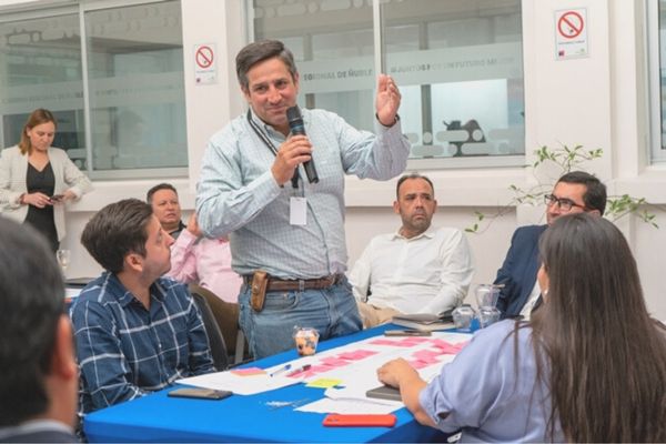 Analizan desafíos para la atracción de inversión extranjera