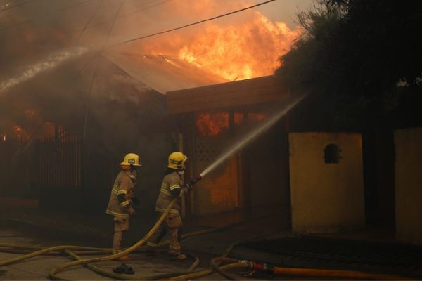 Cinco personas mueren en medio de incendio de Santa Juana