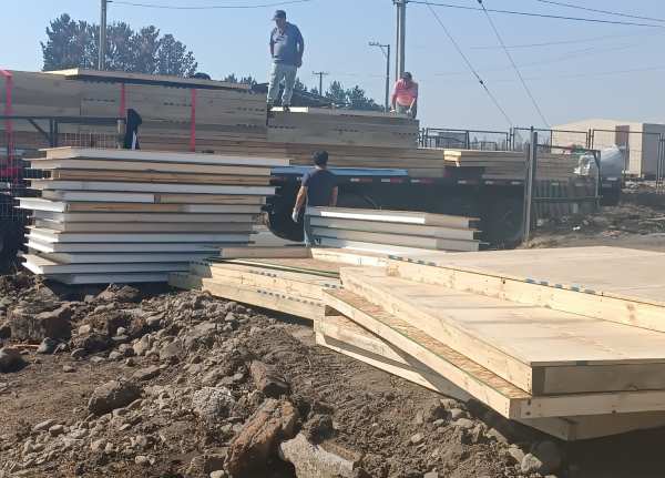 Inician instalación de viviendas de emergencia tras incendios en Chillán