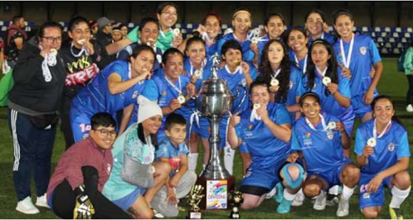 Chillán levantó el título en nacional de fútbol femenino