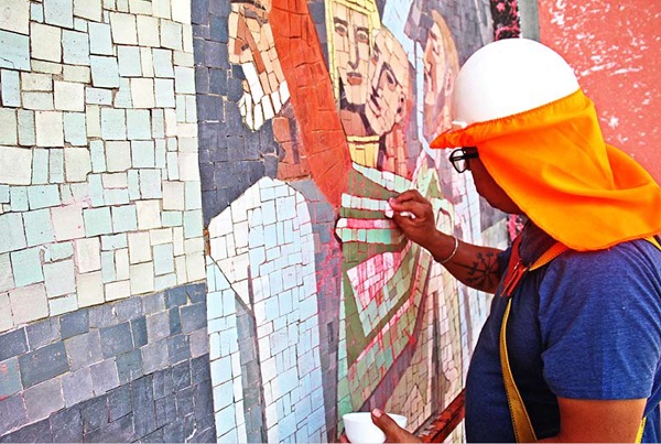 Mosaico de la Catedral de Chillán vuelve a relucir tras limpieza