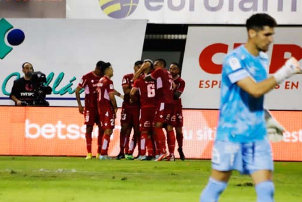 Ñublense jugará con O’Higgins en Chillán y pedirá reevaluación de la cancha a la Conmebol
