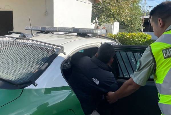 Usaban inhibidores de señal: Dos detenidos por robar en Vehículos en Yungay