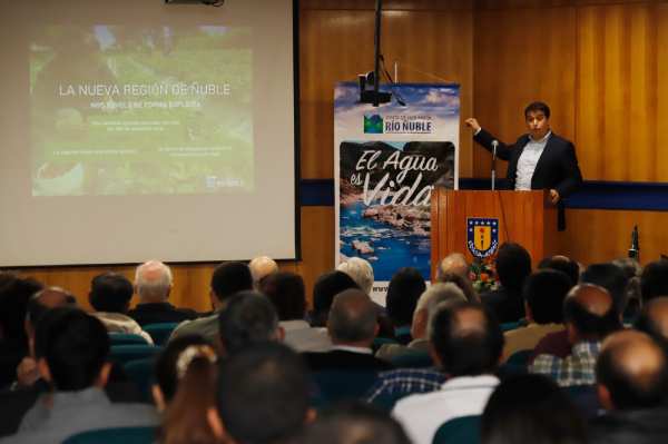 Critican rezago en obras de acumulación de agua