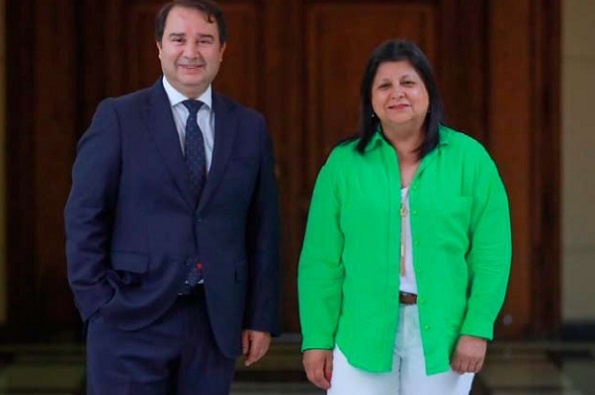Diputados Frank Sauerbaum y Marcia Raphael asumen jefatura de bancada en RN