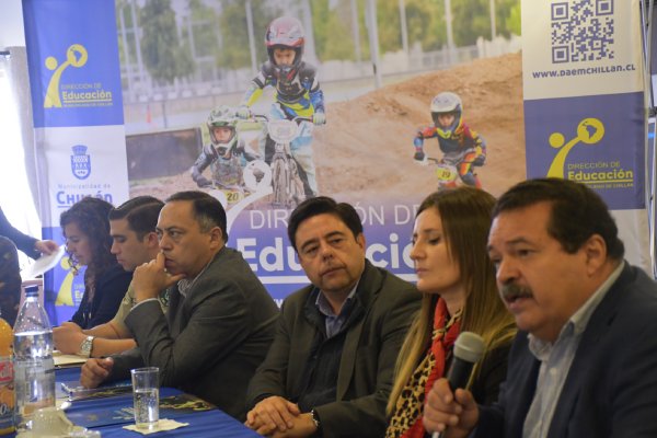 Autoridades se reúnen para ver problemas de convivencia escolar en Chillán