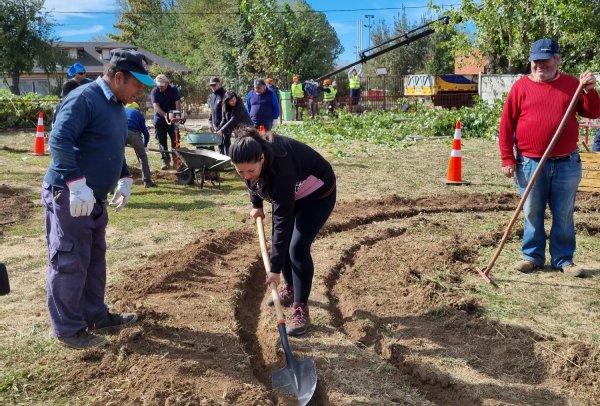 Operativo de aseo y ornato junto a vecinos