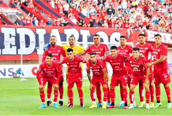 Ñublense comienza a vivir sueño continental: debuta frente a Racing con la ilusión de una hazaña histórica