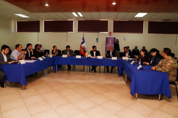 Gobernador: “Hay algunas materias que deberían avanzar mucho más rápido”