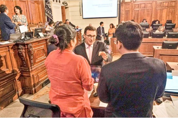 Pleno de la Comisión Experta inició el debate y votación de normas
