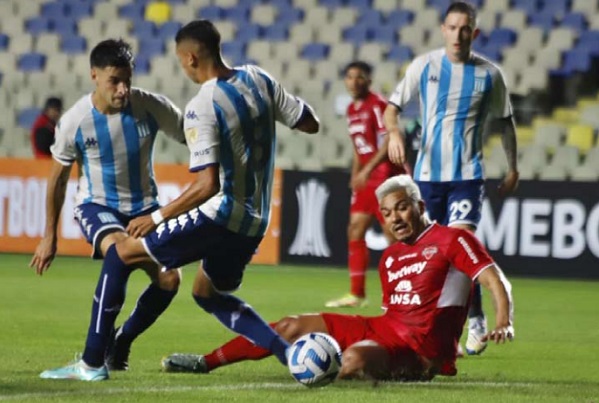 Ñublense pagó caro su noviciado en Copa Libertadores