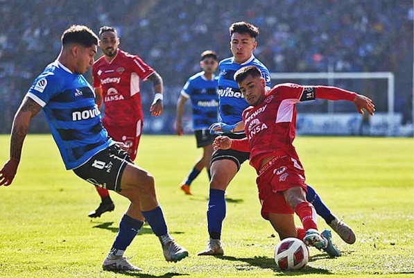 Ñublense perdió el rumbo futbolístico y la mística ante un rival duro