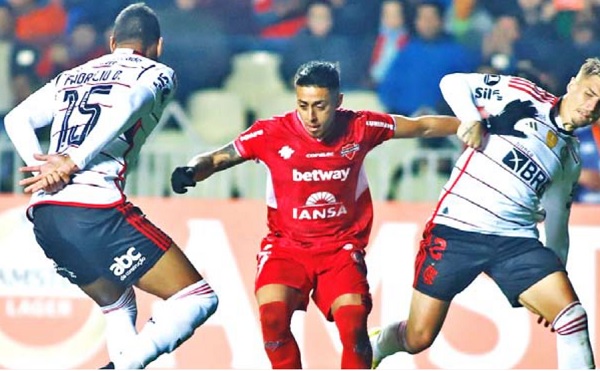 Ñublense inicia la “Operación Quito” con la mente puesta en Aucas