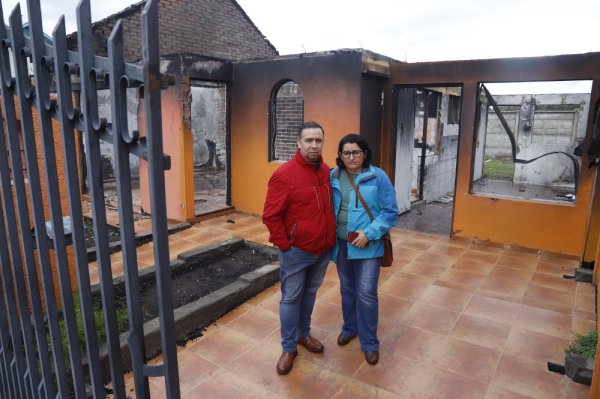 Damnificados urbanos tras los incendios de febrero: entre subsidios de arriendo y la desesperanza
