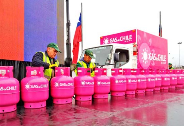Gobierno defiende “Gas para Chile” pese a alto costo de plan piloto