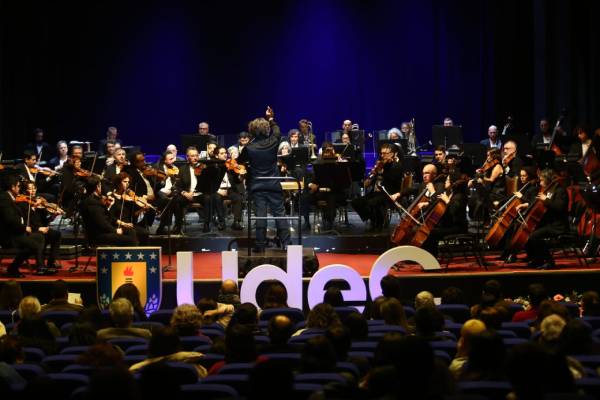 Orquesta Sinfónica y Coro de la UdeC dieron inicio al mes aniversario