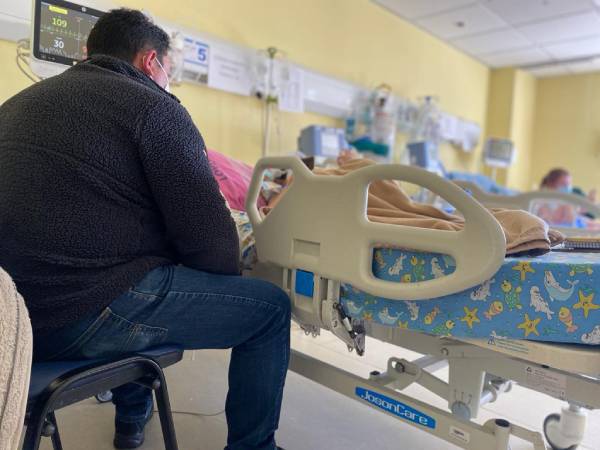 Hospital convierte dos nuevas camas para tratamiento intermedio infantil