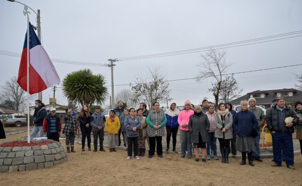 Vecinos de Santa Raquel de Cato aplauden remodelación de sus plazas