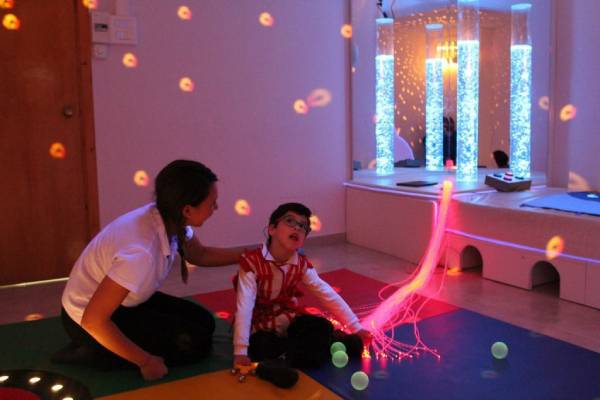 Bulnes consigue RS para tres salas de Estimulación Sensorial para niños TEA